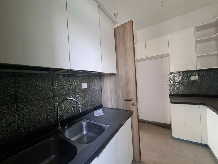 Kitchen, lodha-the-park 3 Bedroom 980 Sq.Ft. Apartment In Worli Mumbai 10318120