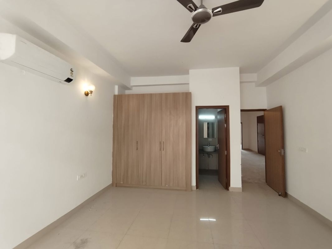 2 BHK + Store Room Apartment For Sale in SS The Leaf