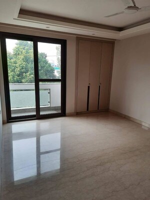 Master Bedroom in 4 BHK Builder Floor at Greater Kailash I – for Rent