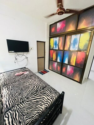 Bedroom in 2 BHK Apartment at Kasturbam Apartments, Goregaon East – for Rent