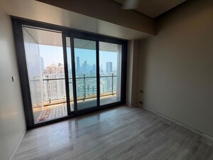Room in 3 BHK Apartment at Lodha The World Towers World One Tier 2, Worli – for Rent