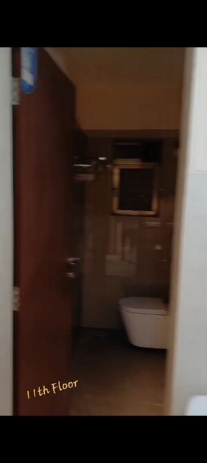 Furnished Amenities in 3 BHK Apartment at Chandak Ideal, Juhu – for Rent