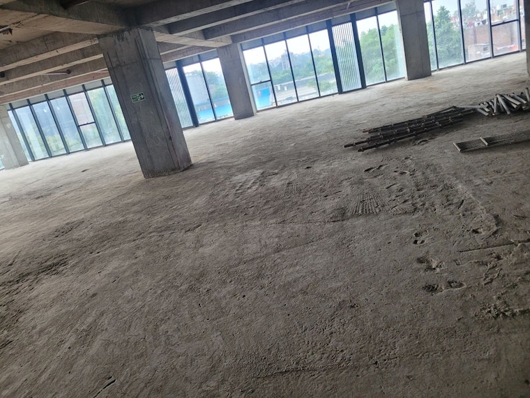 Hall, wazirpur Commercial Warehouse 5000 Sq.Ft. In Wazirpur Delhi 10318167