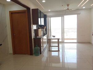 Room in 3 BHK Apartment at INDIS Viva City, Kondapur – for Rent