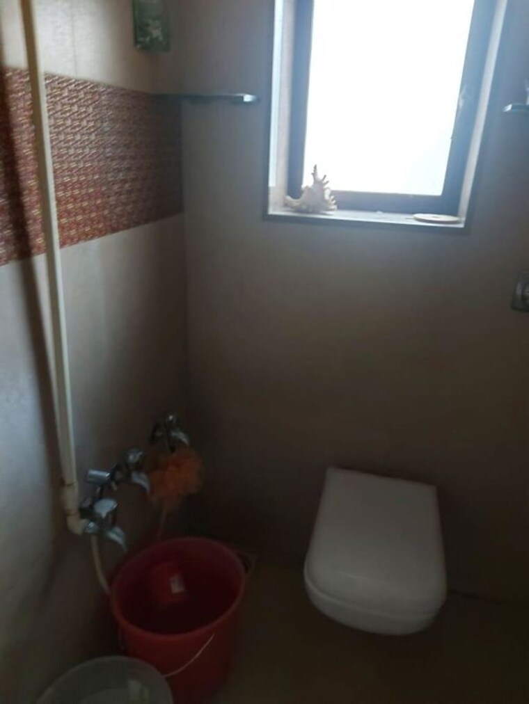 Bathroom, bharucha baug 2.5 Bedroom 850 Sq.Ft. Apartment In Bharucha Baug Mumbai 10318186