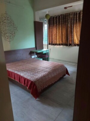 Bedroom in 2.5 BHK Apartment at Bharucha Baug – for Rent