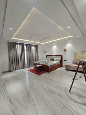 Bedroom in 6+ BHK Independent House at Sushant Lok I – for Sale