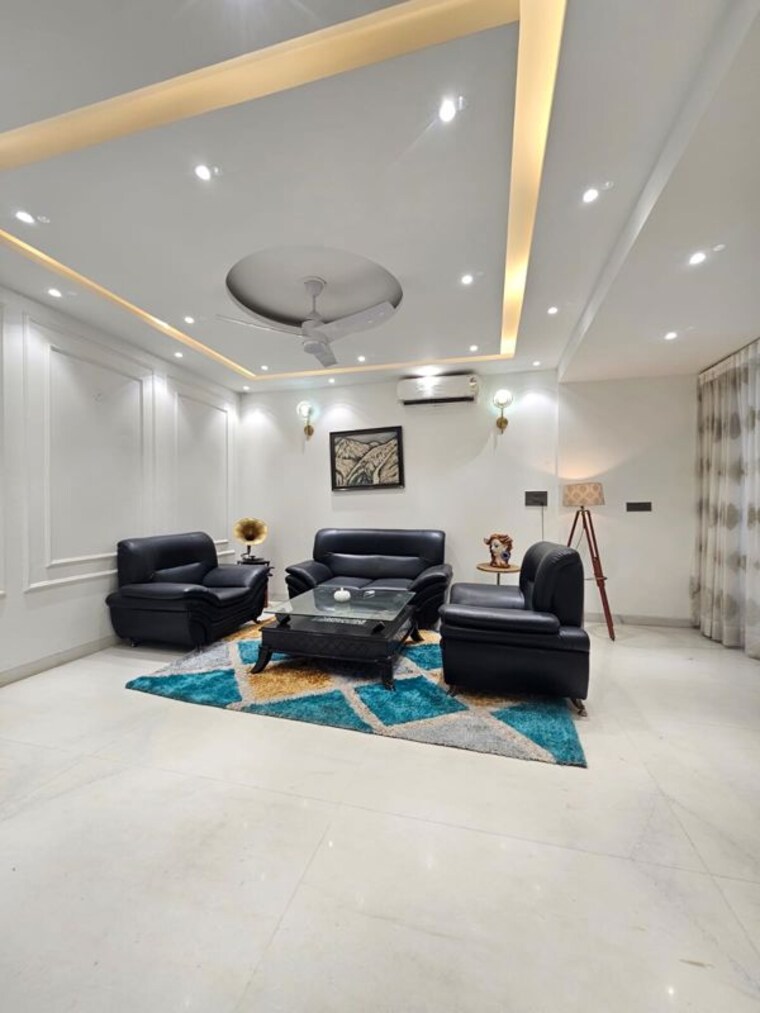 Living Room, sushant lok i 6+ Bedroom 108 Sq.Yd. Independent House In Sushant Lok I Gurgaon 10318177