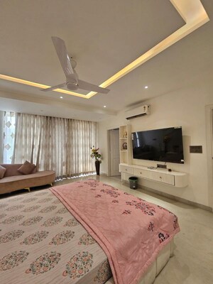Bedroom in 6+ BHK Independent House at Sushant Lok I – for Sale