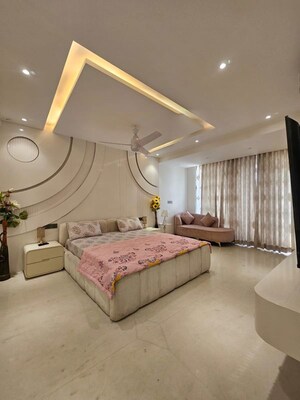 Bedroom in 6+ BHK Independent House at Sushant Lok I – for Sale