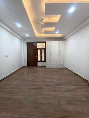 Room in 4 BHK Builder Floor at Chattarpur – for Sale