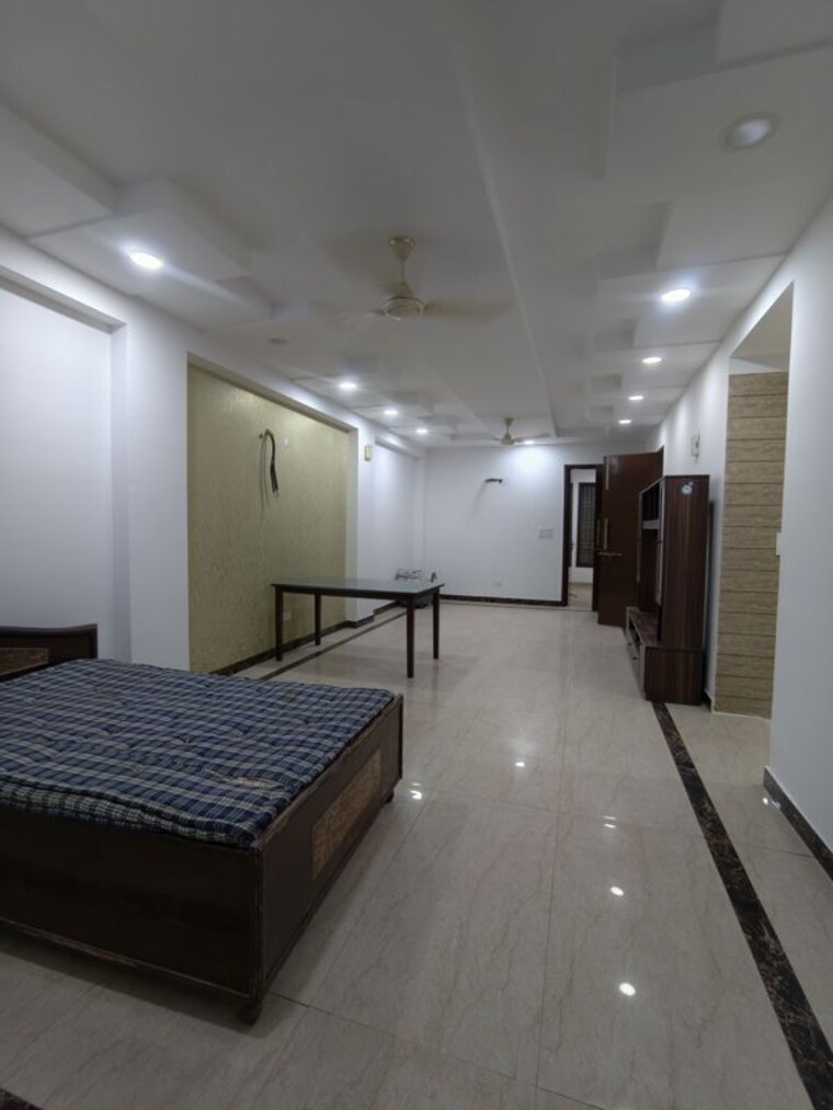 Room, chattarpur 4 Bedroom 2000 Sq.Ft. Builder Floor In Chattarpur Delhi 10318194