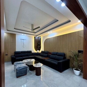 Living Room in 3 BHK Builder Floor at Sector 49 – for Rent