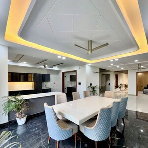 Team Area in 3 BHK Builder Floor at Sector 49 – for Rent