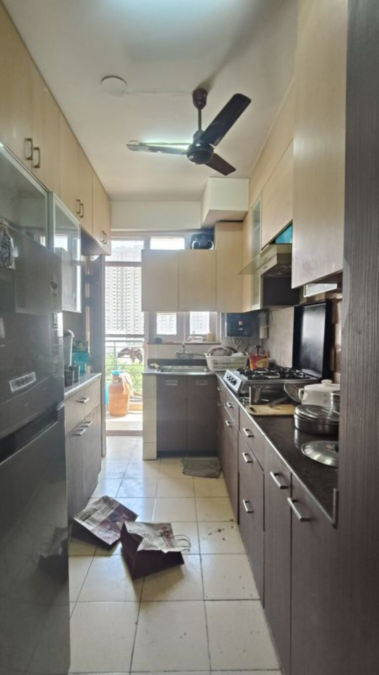 Kitchen, tulip-white 3 Bedroom 1326 Sq.Ft. Apartment In Sector 69 Gurgaon 10318272