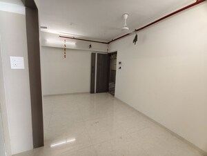 Room in 2 BHK Apartment at Vaibhavlaxmi Peak 25, Vikhroli East – for Rent