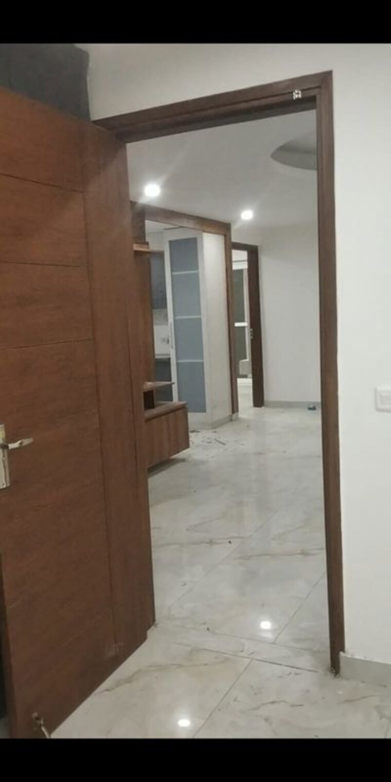 Room, madhu vihar 3 Bedroom 1500 Sq.Ft. Builder Floor In Madhu Vihar Delhi 10318134
