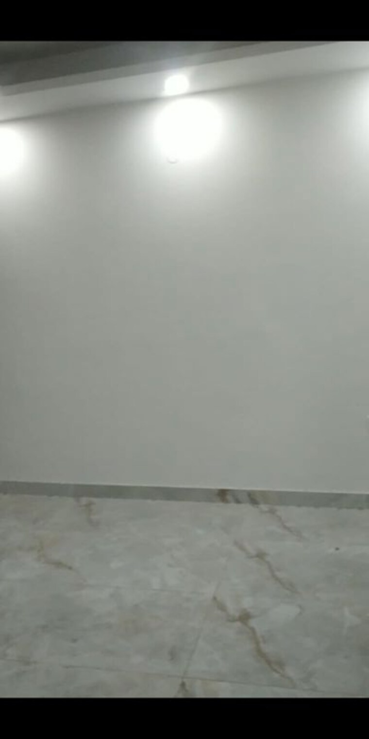 Room, madhu vihar 3 Bedroom 1500 Sq.Ft. Builder Floor In Madhu Vihar Delhi 10318134