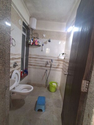 Bathroom in 1.5 BHK Apartment at Borivali East – for Sale