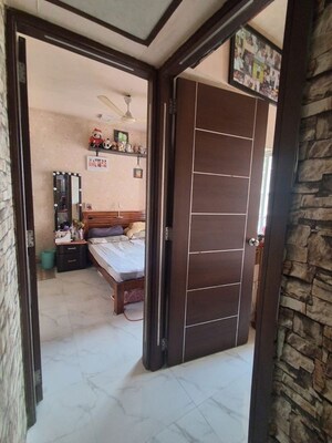 Room in 1.5 BHK Apartment at Borivali East – for Sale