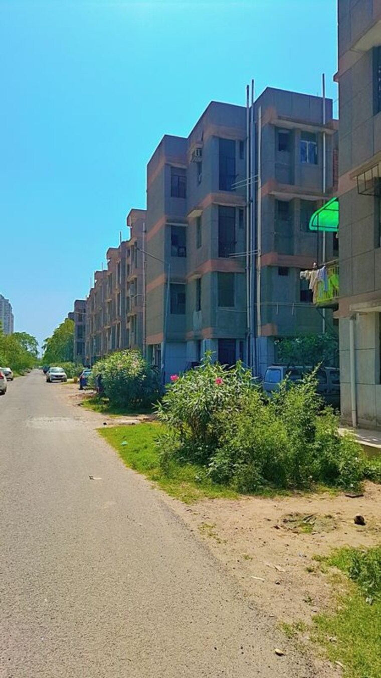 Exterior View, noida extension 1 Bedroom 30 Sq.Mt. Apartment In Noida Extension Greater Noida 10318346