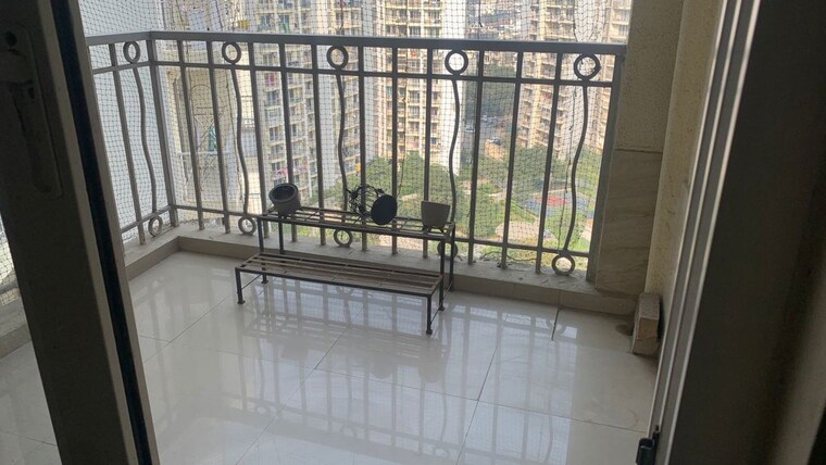 Balcony, arihant-paradiso 3 Bedroom 1725 Sq.Ft. Apartment In Ahinsa Khand 2 Ghaziabad 10318395