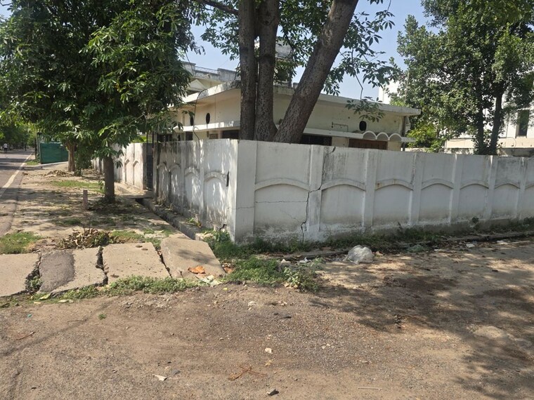Exterior View, aiman-house Commercial Warehouse 6000 Sq.Ft. In Mahanagar Lucknow 10318404