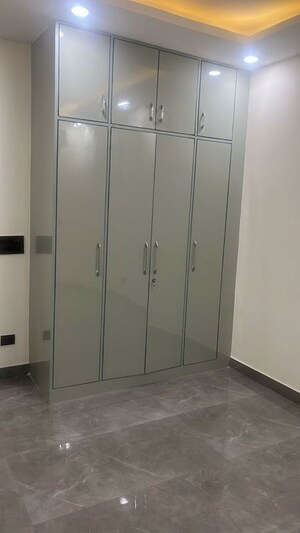 Building Lobby in 3 BHK Builder Floor at Malviya Nagar – for Sale