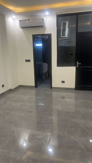 Room in 3 BHK Builder Floor at Malviya Nagar – for Sale