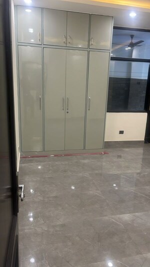 Room in 3 BHK Builder Floor at Malviya Nagar – for Sale