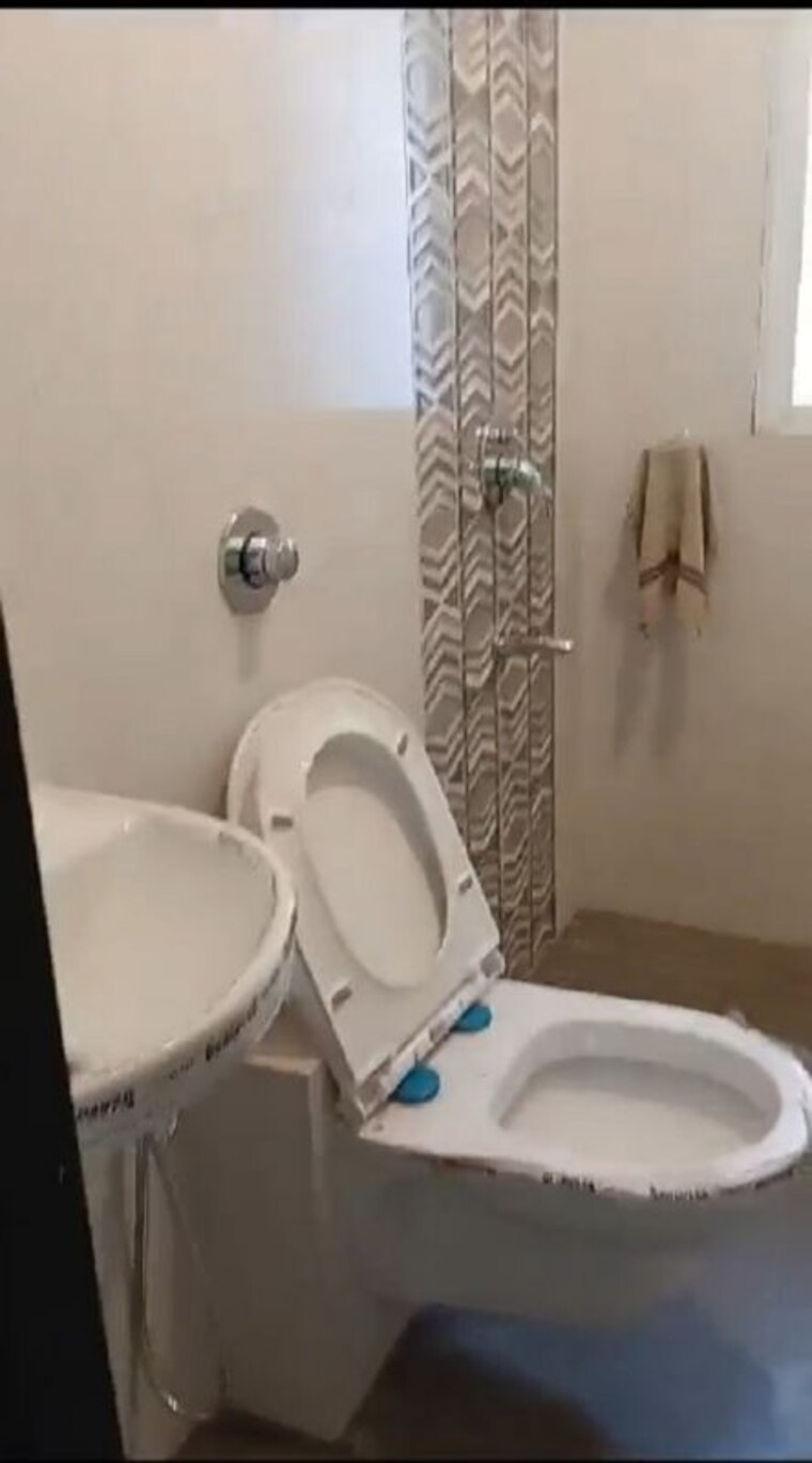 Bathroom, mishal-suprabha 2 Bedroom 845 Sq.Ft. Apartment In Chembur Mumbai 10318359