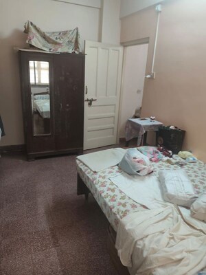 Bedroom in 2 BHK Apartment at Colaba – for Rent
