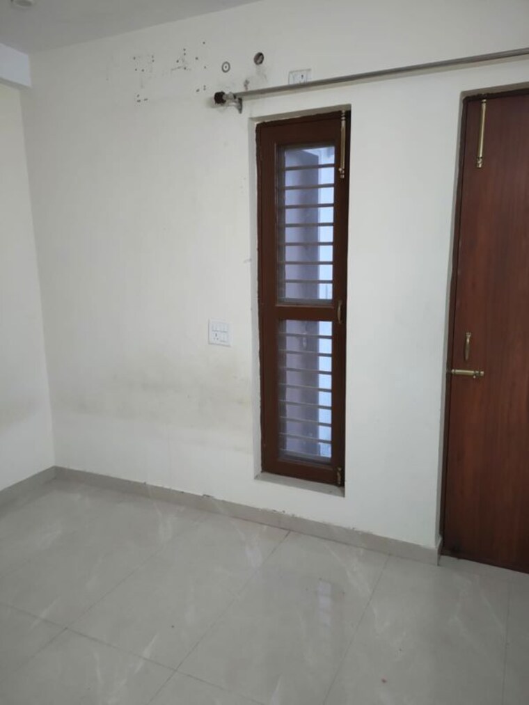Room, sector 78 3 Bedroom 160 Sq.Yd. Builder Floor In Sector 78 Faridabad 10318382