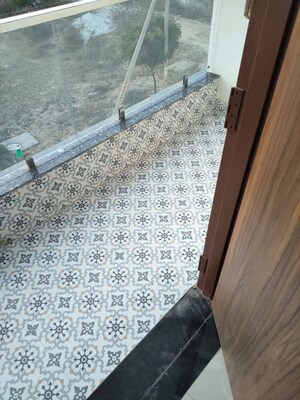 Furnished Amenities in 3 BHK Builder Floor at Sector 78 – for Rent