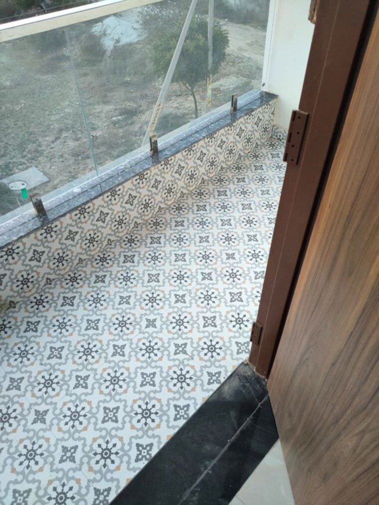 undefined, sector 78 3 Bedroom 160 Sq.Yd. Builder Floor In Sector 78 Faridabad 10318382
