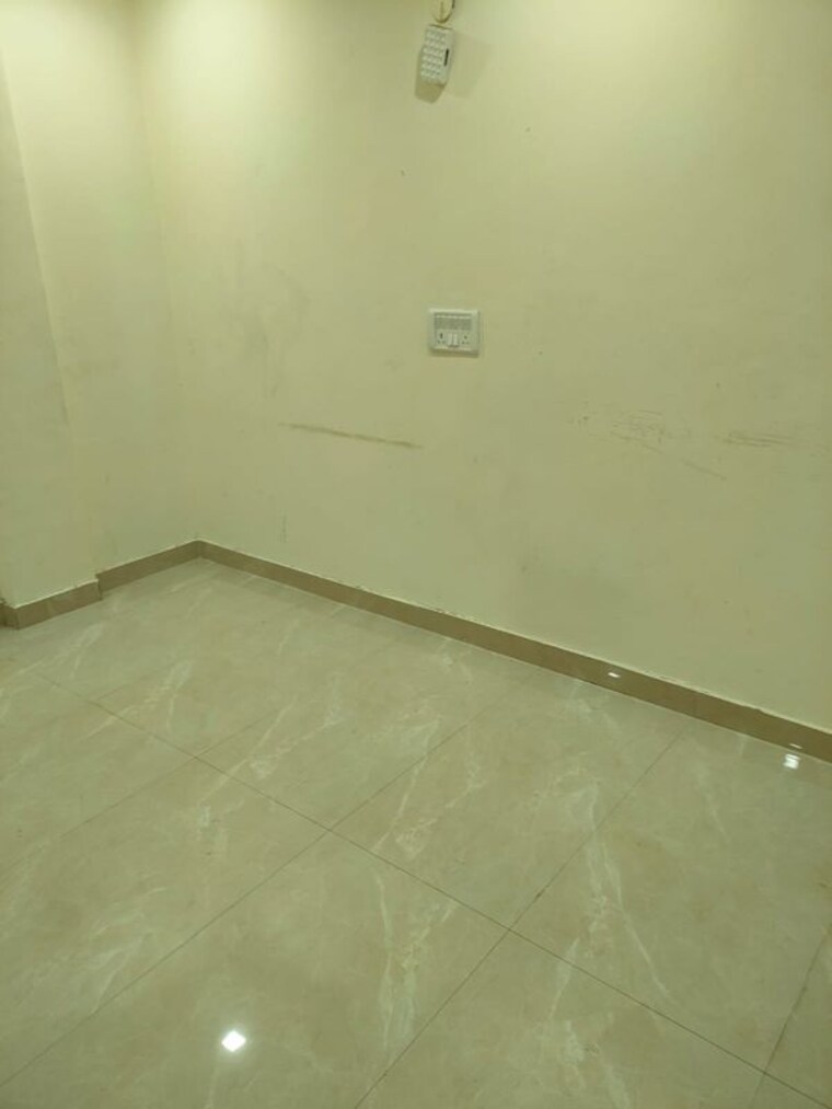 Room, sector 78 3 Bedroom 160 Sq.Yd. Builder Floor In Sector 78 Faridabad 10318382