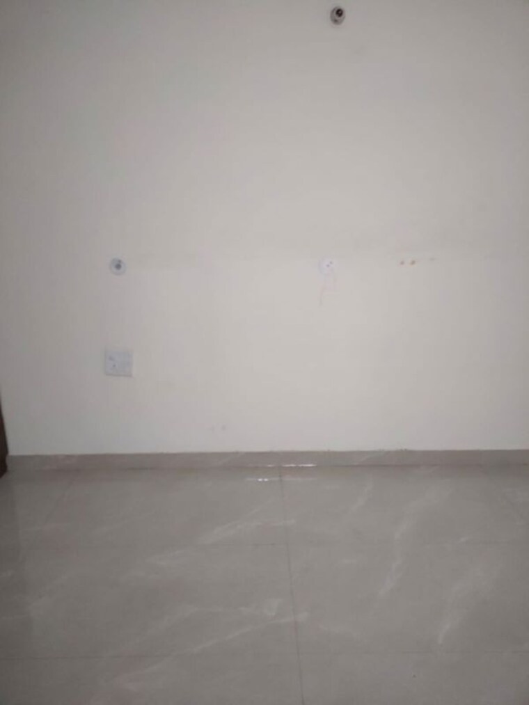 Room, sector 78 3 Bedroom 160 Sq.Yd. Builder Floor In Sector 78 Faridabad 10318382