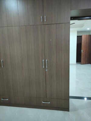 Furnished Amenities in 3 BHK Builder Floor at Sector 78 – for Rent