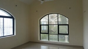 Room in 3.5 BHK Independent House at Dorabjee Paradise – for Rent