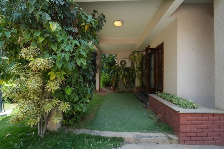 Garden, halasuru 4 Bedroom 4000 Sq.Ft. Apartment In Halasuru Bangalore 10318420