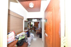 Room in 2 BHK Apartment at Vishal Nagar – for Rent