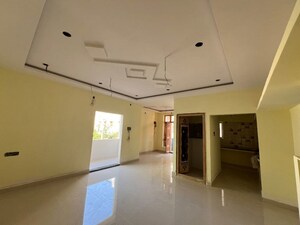 Room in 3 BHK Independent House at Aadhya Apartment, Mallapur – for Sale