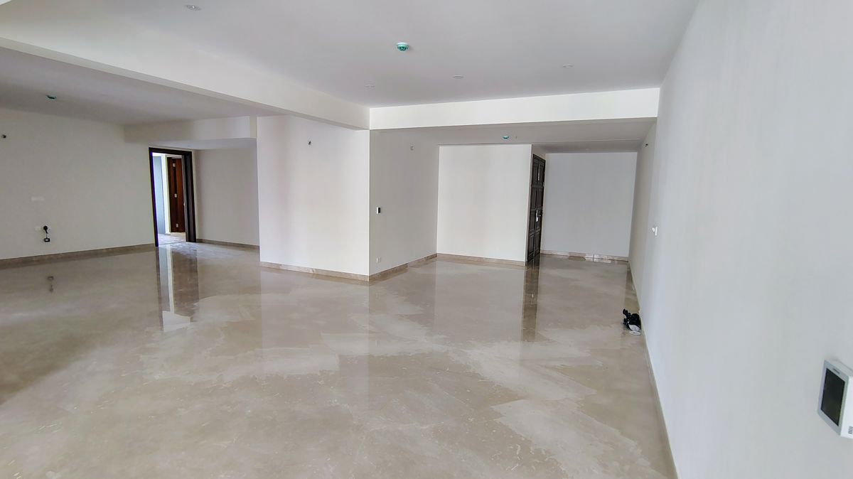 4 BHK + Servant Room,Study Room 4200 Sq.Ft. Apartment in Prestige White Meadows