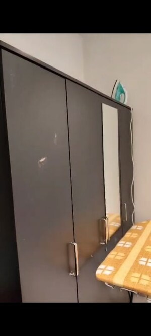 Furnished Amenities in 2 BHK Apartment at Castle Rock, Powai – for Rent