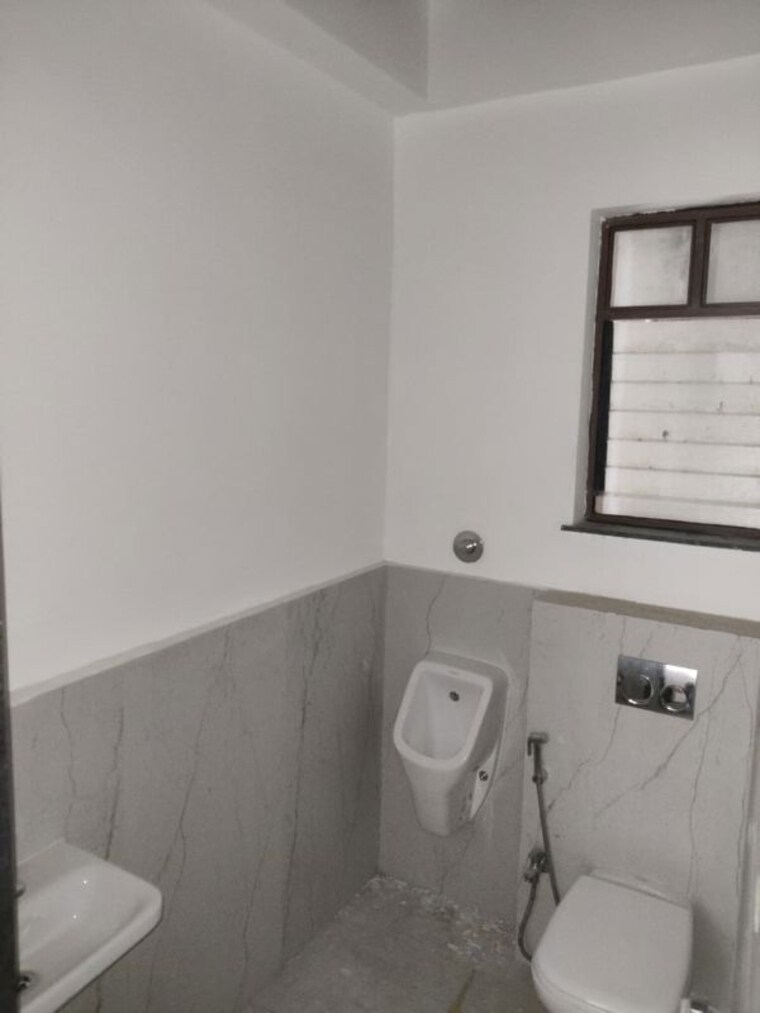 Bathroom, balewadi Commercial Office Space 1040 Sq.Ft. In Balewadi Pune 10318514