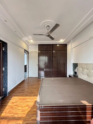 Bedroom in 2 BHK Apartment at Panorama Heights, Andheri West – for Rent