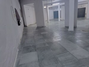 Room in  Warehouse at Mayur Vihar – for Rent