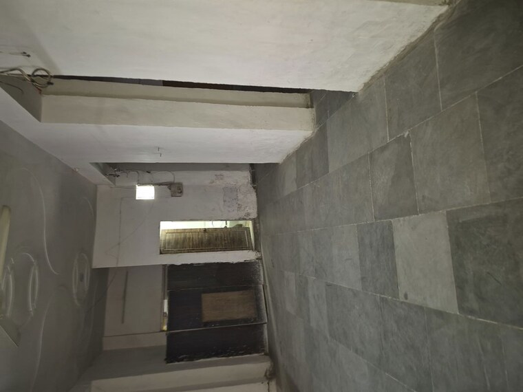 Kitchen, mayur vihar Commercial Warehouse 5250 Sq.Ft. In Mayur Vihar Delhi 10318524