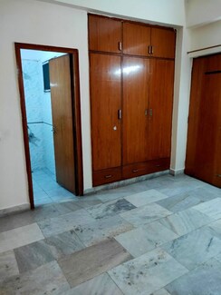 2 BHK Apartment For Rent in Windsor and Nova Society