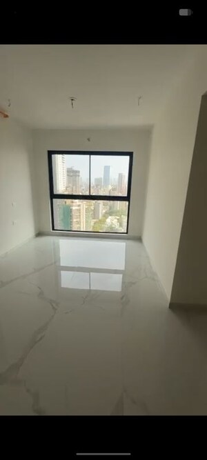 Room in 2 BHK Apartment at Prescon Midtown Bay, Mahim West – for Rent